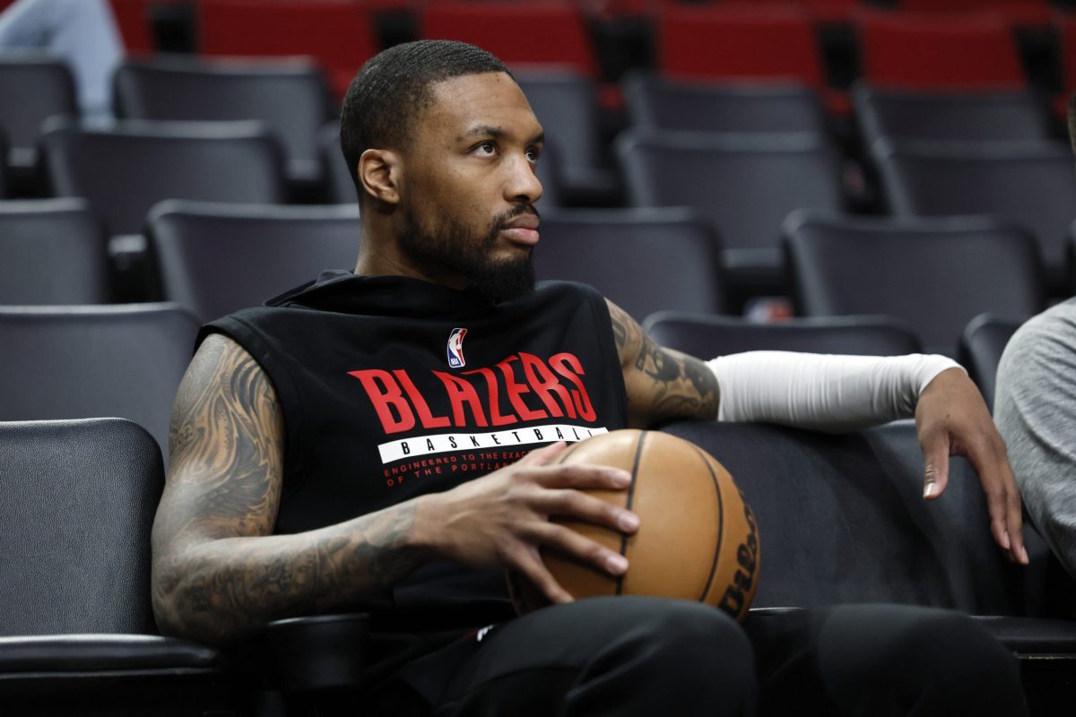 NBA’s RUMOR:  As the NBA’s unofficial late summer vacation Damian Lillard ‘prepared’ to start training camp with Blazers, but there’s a catch…….