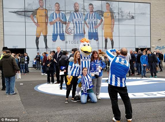 Dream Come True;Excerpts from Brighton fans in Europa League against Marseille
