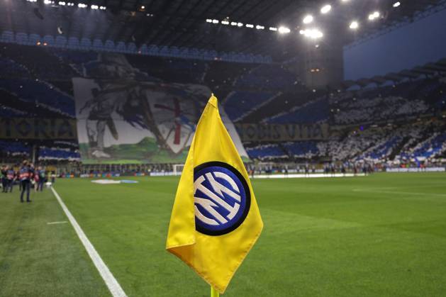 Legendary former Inter Milan striker believes he would rather have Romelu Lukaku than the playmaker at the Nerazzurri….