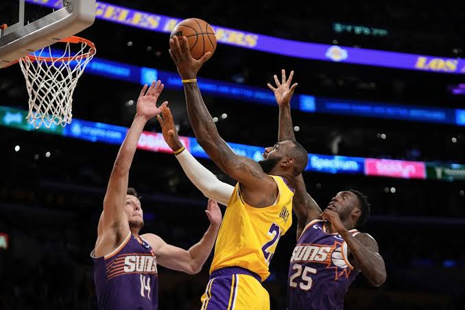 NBA Fans Around The World Awaits Two Big Stars As Suns And Lakers Meet