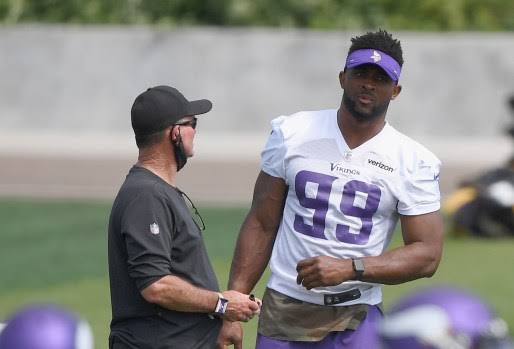 No New Contract Danielle Hunter Announces To The Vikings He Is Leaving For Good
