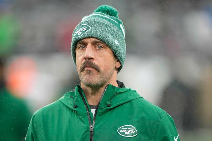 Aaron Rodgers wants to return, but the NY Jets likely won’t let him