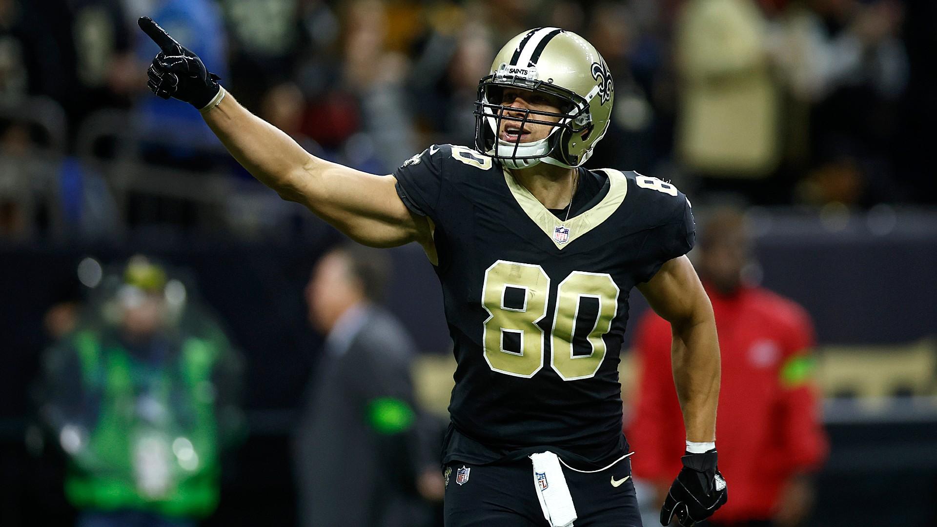 “Jimmy Graham Throws Shade, Amps Up Falcons-Saints Rivalry! See the Fiery Posts that Are Heating Things Up – Don’t Miss See More!”