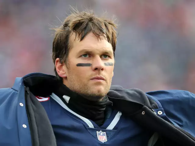 Breaking: Tom Brady Breaks Silence on Dan Campbell’s Controversial Moves…