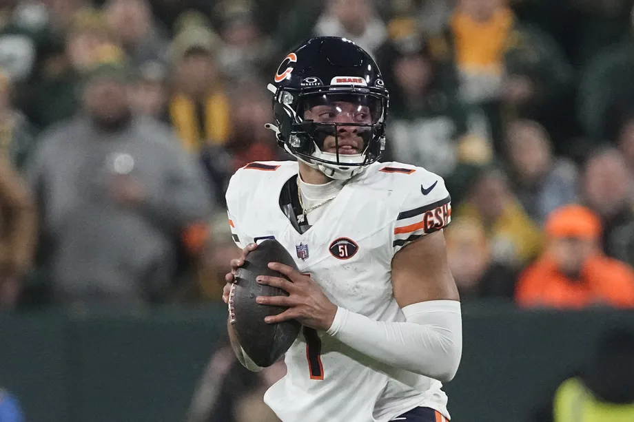 Data Reveals Justin Fields as Perfect Fit for Steelers’ Offense Under Arthur Smith – Is This the Winning Formula Pittsburgh Needs?