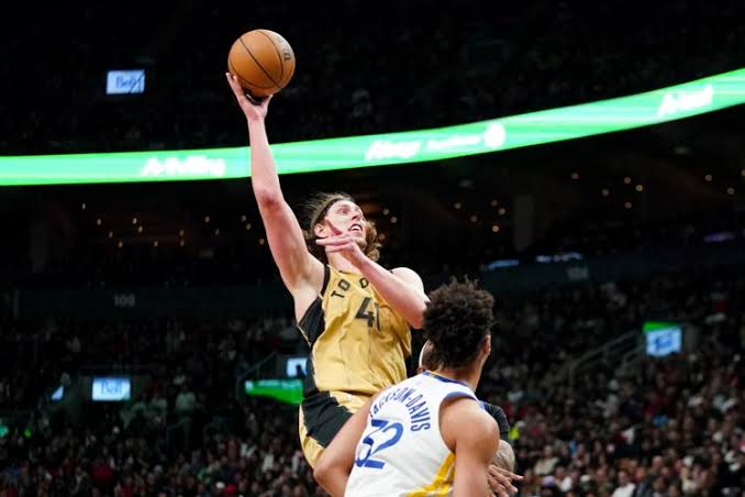 Raptors sign Canadian center Kelly Olynyk to multi-year contract extension……