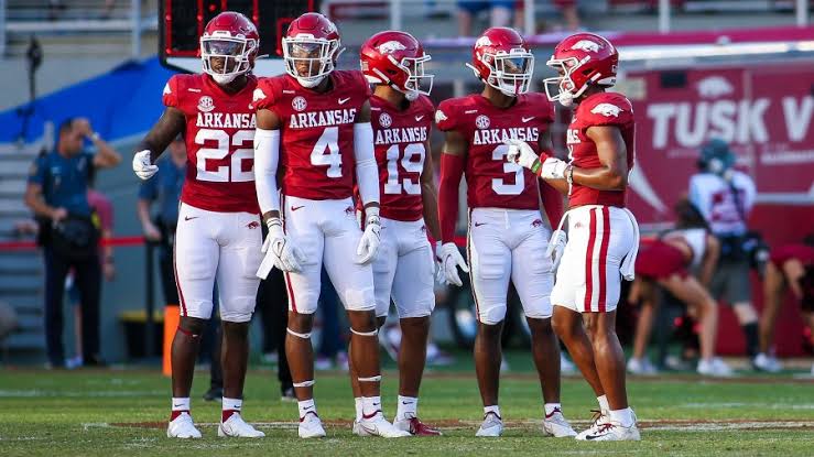Arkansas to host several notable visitors at Red-White Game