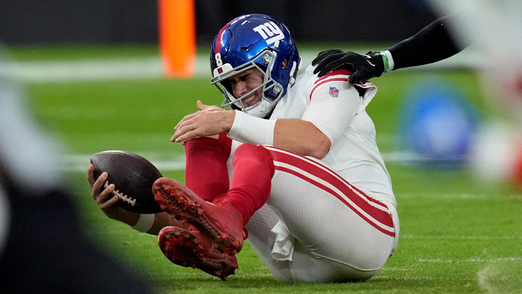 Giants may consider QB in NFL draft as Daniel Jones recovers from ACL injury