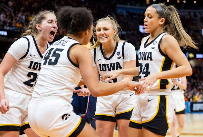 Iowa Women Basketball Point Guard To Be Transferred To WNBA Chicago Sky..