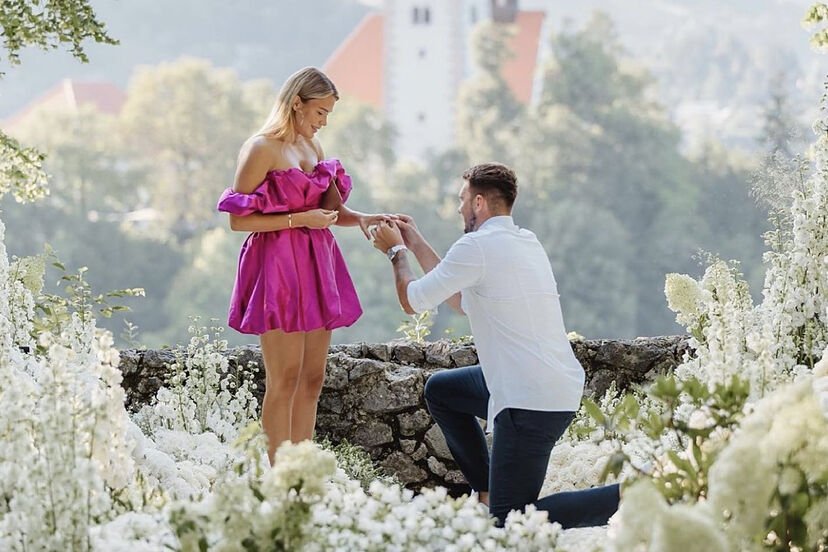  Joyous News: Luka Dončić Engages Longtime Girlfriend in Romantic Proposal