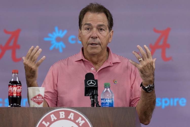 Sad News: Alabama Crimson Tide Faces Heartbreaking Departures as Seven Key Players Join Rival Club