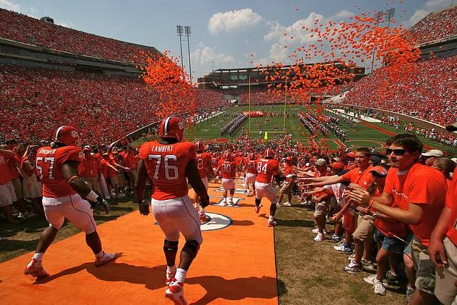 Clemson Tigers reveal plans to renovate Memorial Stadium on September 27th… Read more…