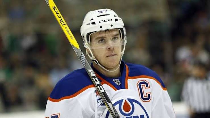 Connor McDavid hints at a potential move to join the Toronto Maple Leafs before Tuesday…