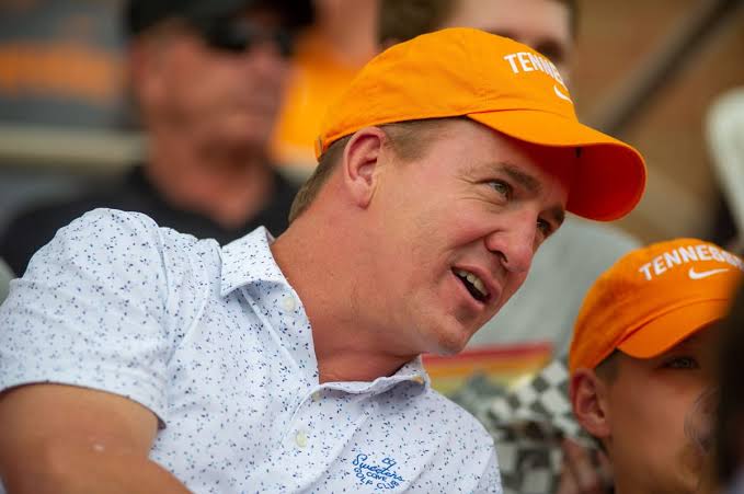 Good News: Peyton Manning has Volunteer himself to sponsor $2 million for Nico Iamaleava’s 2 weeks surgery…