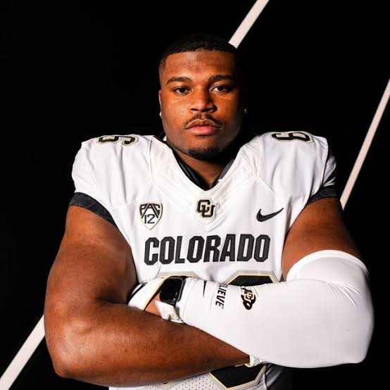 Top OL Justin Mayers Shocks Colorado With Decommitment, Flips Commitment To Texas Longhorns…