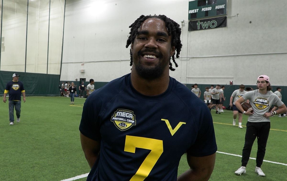 SHOCK: “Here we go. Michigan Wolverines RB Donovan Edwards announces decommitment following the commitment of four-star DL Benny Patterson due to…”