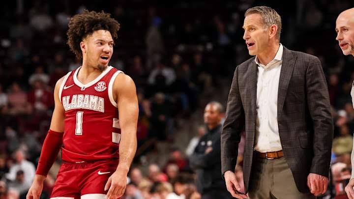 TUSCALOOSA, AL – Alabama Crimson Tide head basketball coach Nate Oats announced the immediate four-game suspension of star guard Mark Sears following Alabama’s 94-99 loss to the Florida Gators……