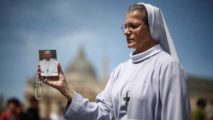 ESPN REPORT: “Notre Dame’s bells ring in tribute to Pope Francis as Eiffel Tower lights set to…. Full Details Below..
