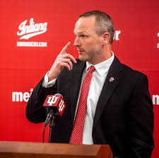 What to Expect – The Indiana Hoosiers men’s basketball program is embarking on a new era under its newly appointed head coach Darian DeVries, who has wasted no time in outlining his key priorities for the upcoming season. In a recent press conference, the coach identified three crucial areas he intends to address before the team takes the court…..