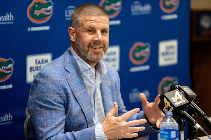 Shocking Move: Florida Gators Coach Billy Napier Leaves for Notre Dame in $15.5M Deal, NCAA Approves Blockbuster OCC Agreement – Says He’s “Taking My Talents Elsewhere”
