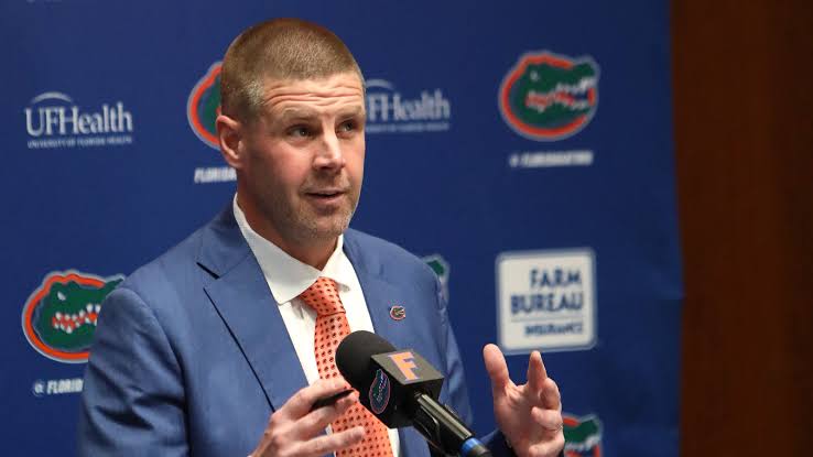 ESPN BOMBSHELL NEWS:  Florida Gators Men’s Basketball Head Coach Billy Napier Shocks College Football, Rejecting $8.8 Million OCC Offers From Texas Tech and Mizzouri Tigers, Reaffirming Unwavering Loyalty to Florida Gators. His Bold Decision Stirs Controversy, Earning Praise And Criticism Alike, While Cementing His Legacy As….