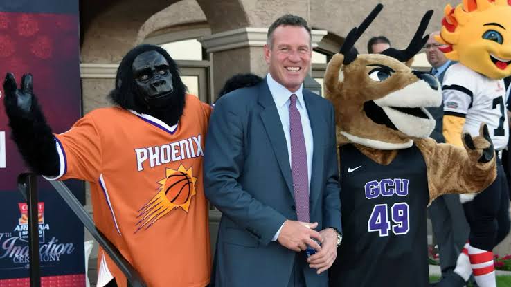 Dan Majerle’s induction into the Hall of Fame is a well-deserved honor, marking a significant milestone in his illustrious career. As a pioneering figure, Majerle’s achievement promises to….. Don’t miss it Read More Below..