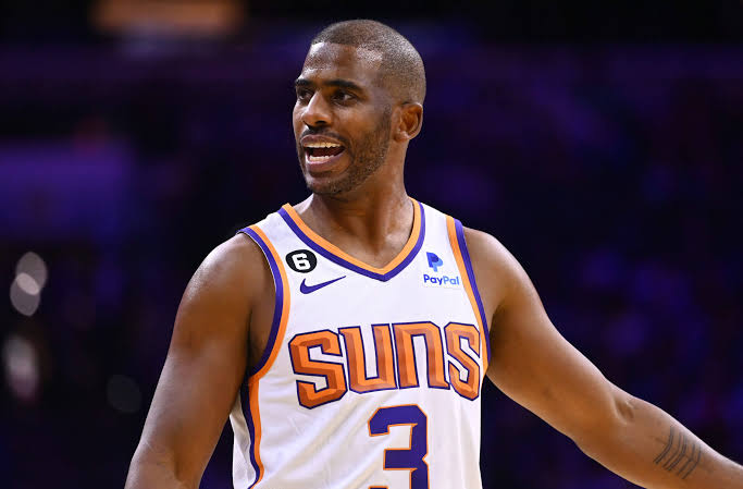 ESPN BREAKING: Chris Paul Returns To Phoenix Suns, Sparking Excitement Among Fans And Alumni In A Major Development That Has Thrilled The Phoenix University Community And College Basketball Enthusiasts Across The Country, Former Phoenix Standout Guard Is Rejoining The Program. Phoenix Athletics And Officials Made The Announcement Earlier Today, Marking Chris Paul First Official Return Since His Departure For… Read More Below.