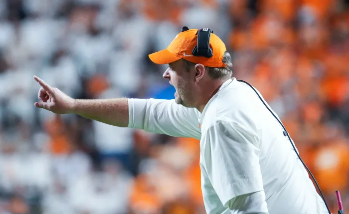 “He Belonged in New York” – Former Alabama QB Says Tennessee Vols Deserved a….