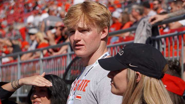 Breaking News: Leading Ohio State Buckeyes Quarterback Commit Makes Significant Announcement….See More.